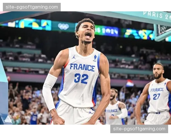 文班亚马篮板率34%联盟首位 护筐覆盖面积改变马刺防守体系